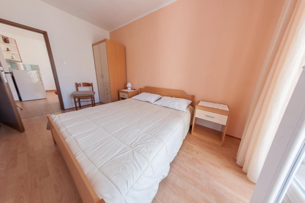 Apartments Nenad & Marija Đảo Pag Ngoại thất bức ảnh